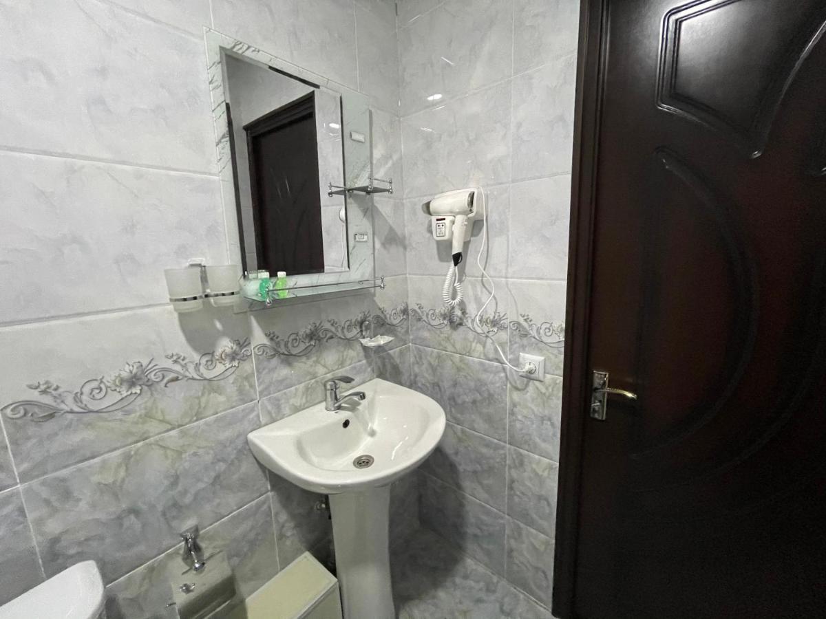 Ipak Hotel Ташкент Екстер'єр фото