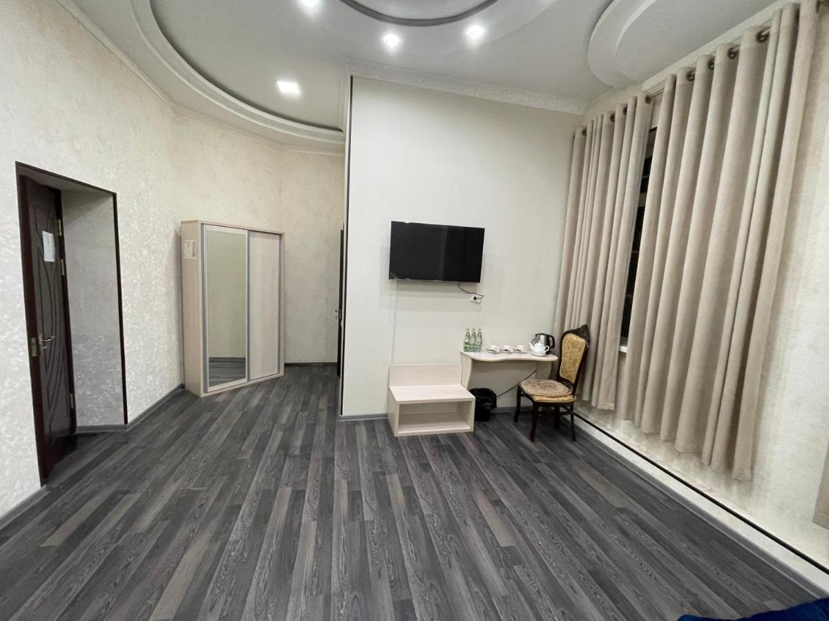 Ipak Hotel Ташкент Екстер'єр фото