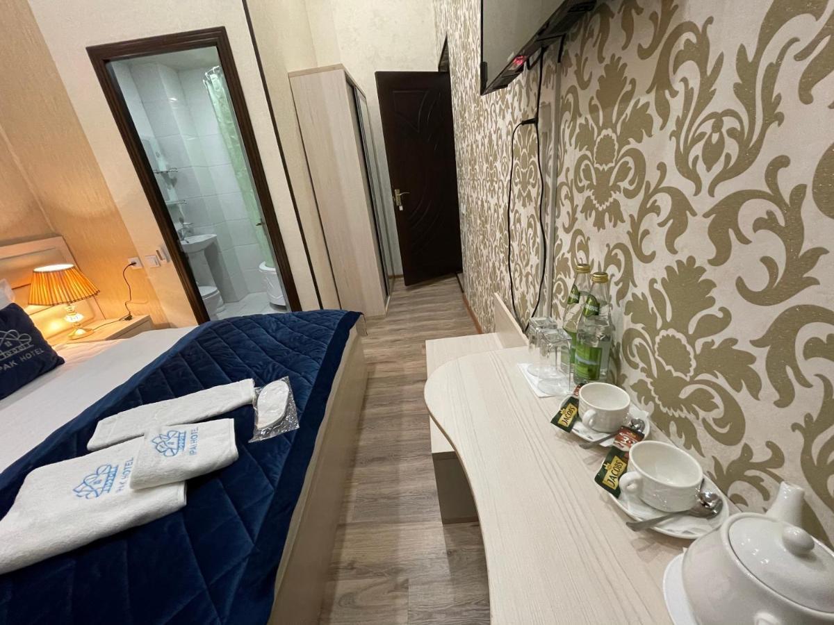 Ipak Hotel Ташкент Екстер'єр фото